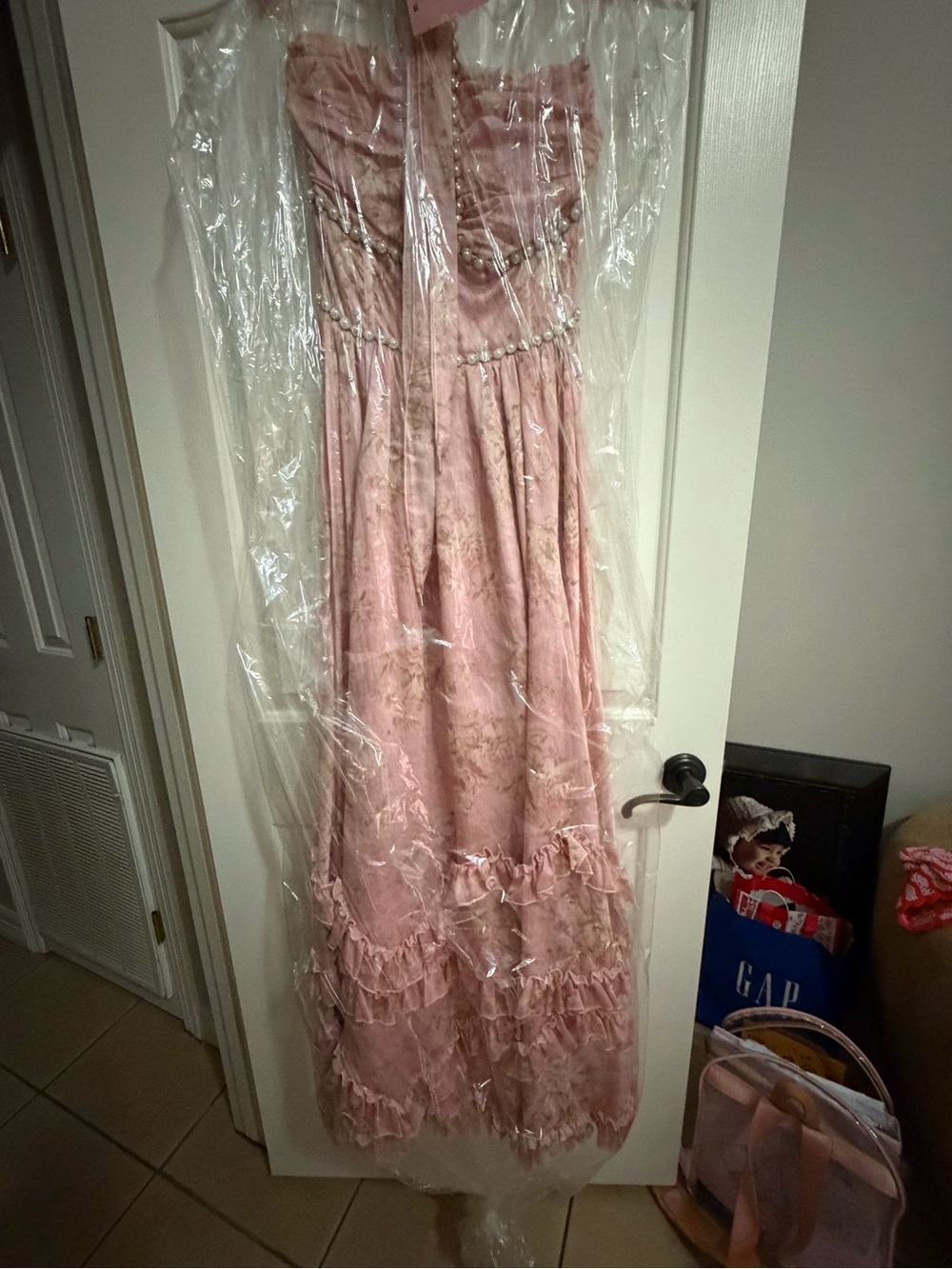 V.Chapman The Scarlette Dress in Light Pink Tapestry Rose - Picture 3 of 7